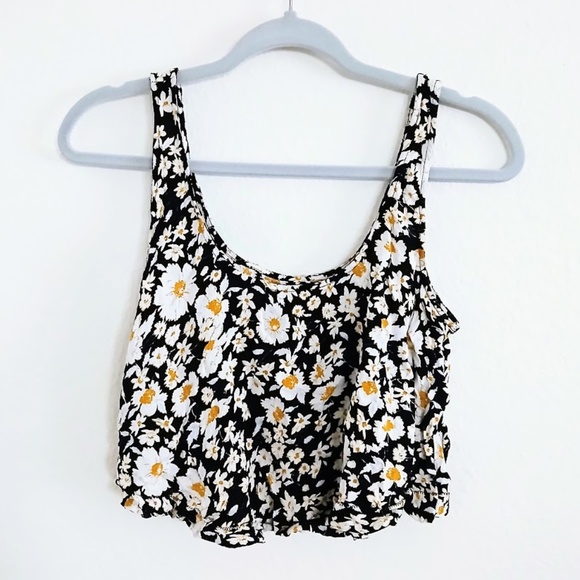 Kimchi Blue Cropped Tank Top - Picture 2 of 4